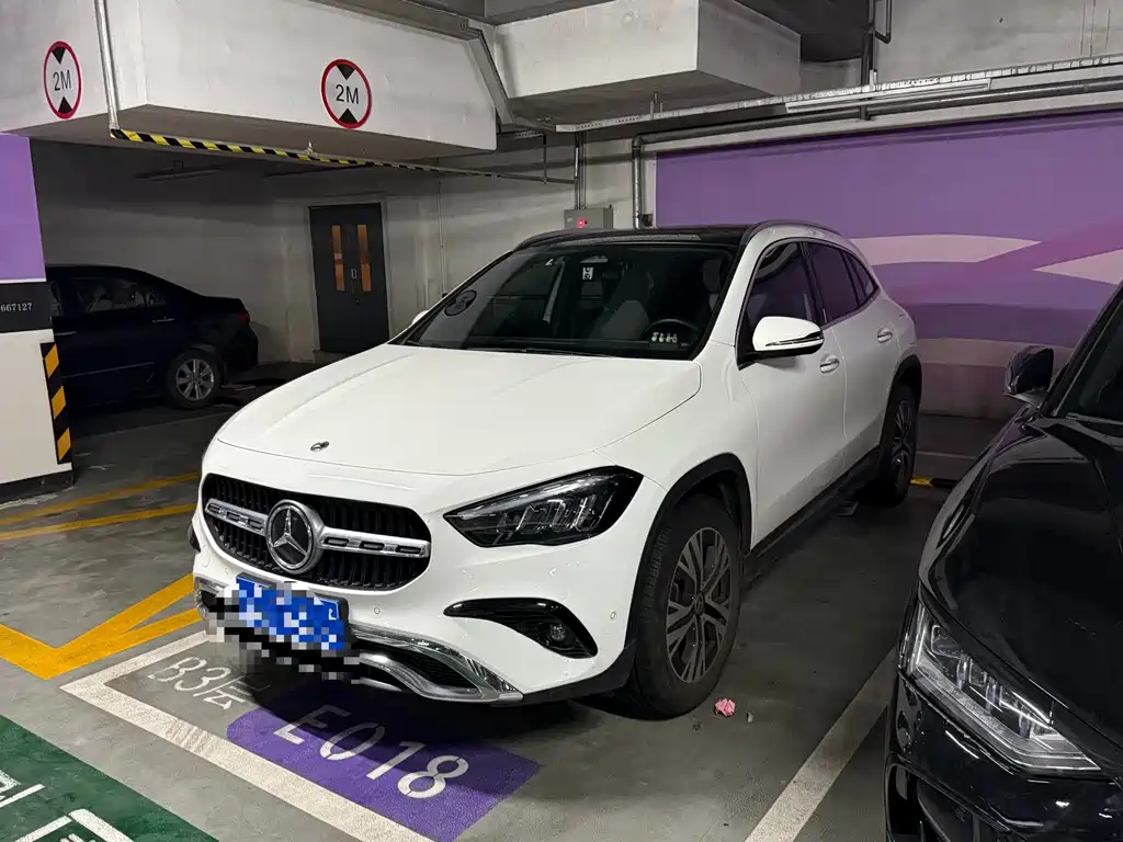 Mercedes-Benz GLA 2024