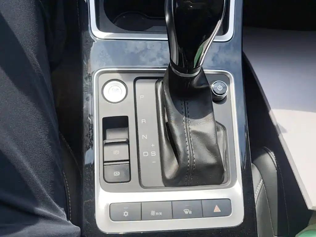 BYD Qin — миниатюра 14