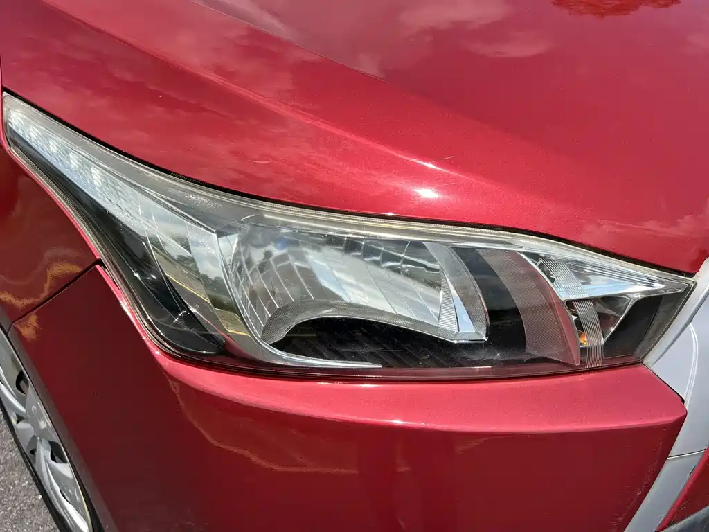 Toyota Yaris L — миниатюра 9