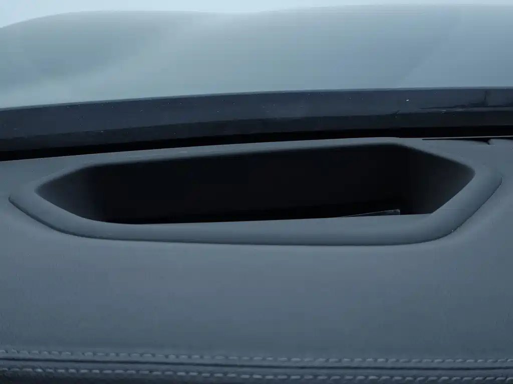 BMW 5 Series — миниатюра 21