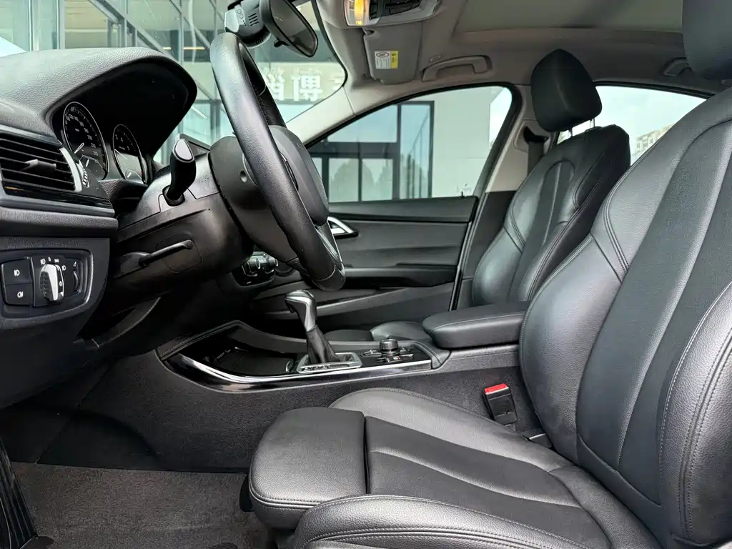 BMW 1 Series 1 2018 118i Sport