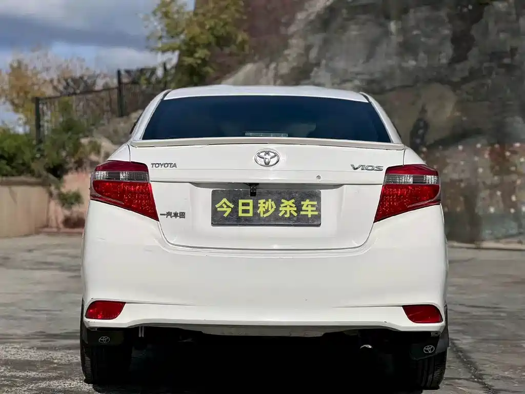 Toyota Vios — миниатюра 8