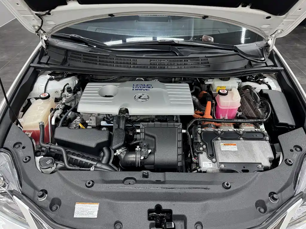 Lexus CT — миниатюра 16
