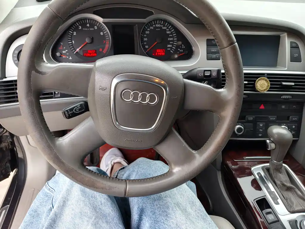 Audi A6L 2008 2.4L