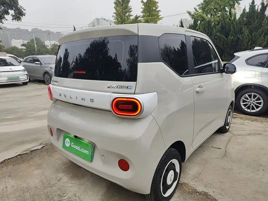 Wuling MINIEV — миниатюра 7