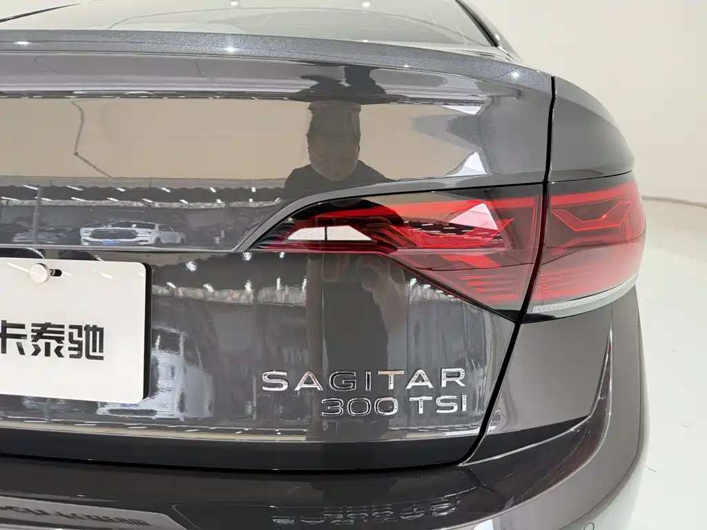 Volkswagen Sagitar — миниатюра 10