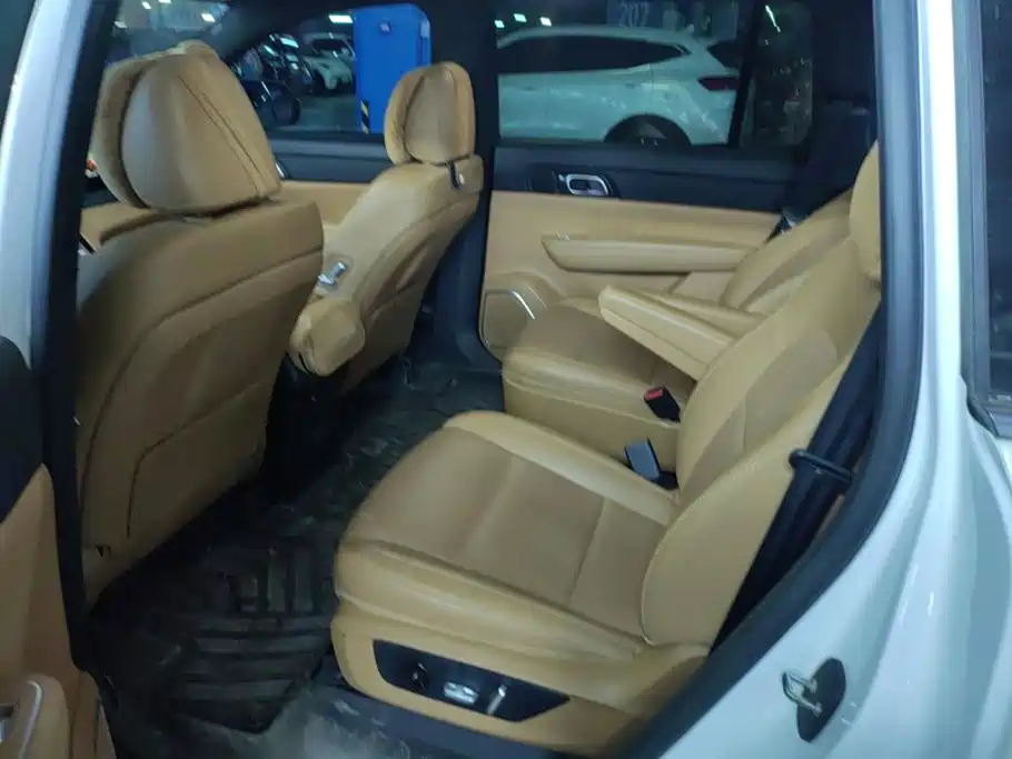 Li Auto Li ONE — миниатюра 11