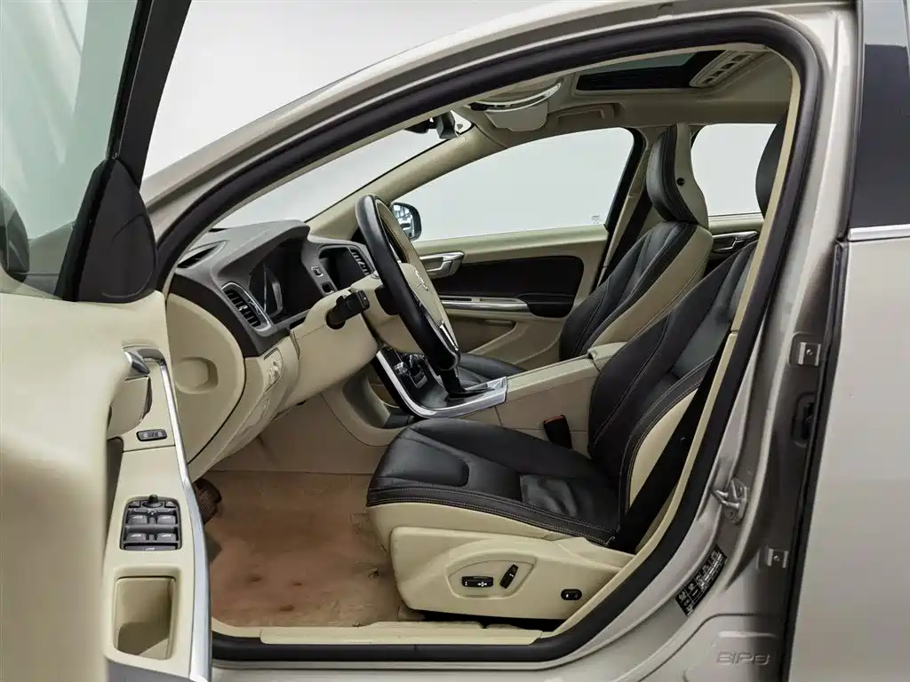 Volvo S60 2015 S60L T5