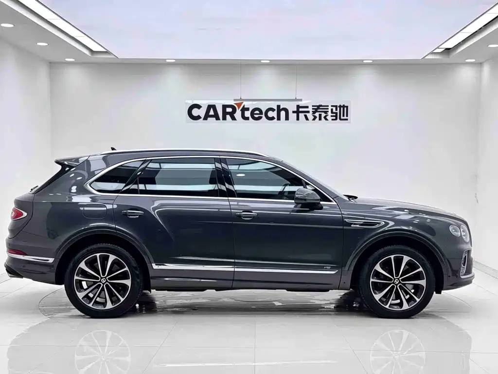 Bentley Bentayga 2021 4.0T V8