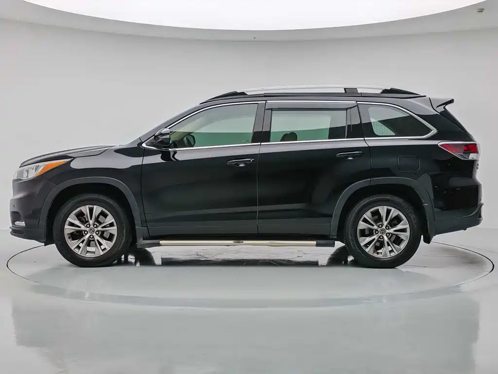 Toyota Highlander — миниатюра 3