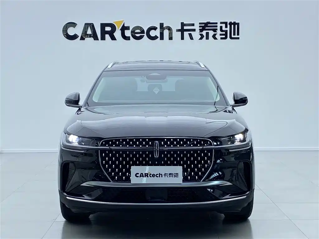 Lincoln Nautilus 2025 2.0T Premium