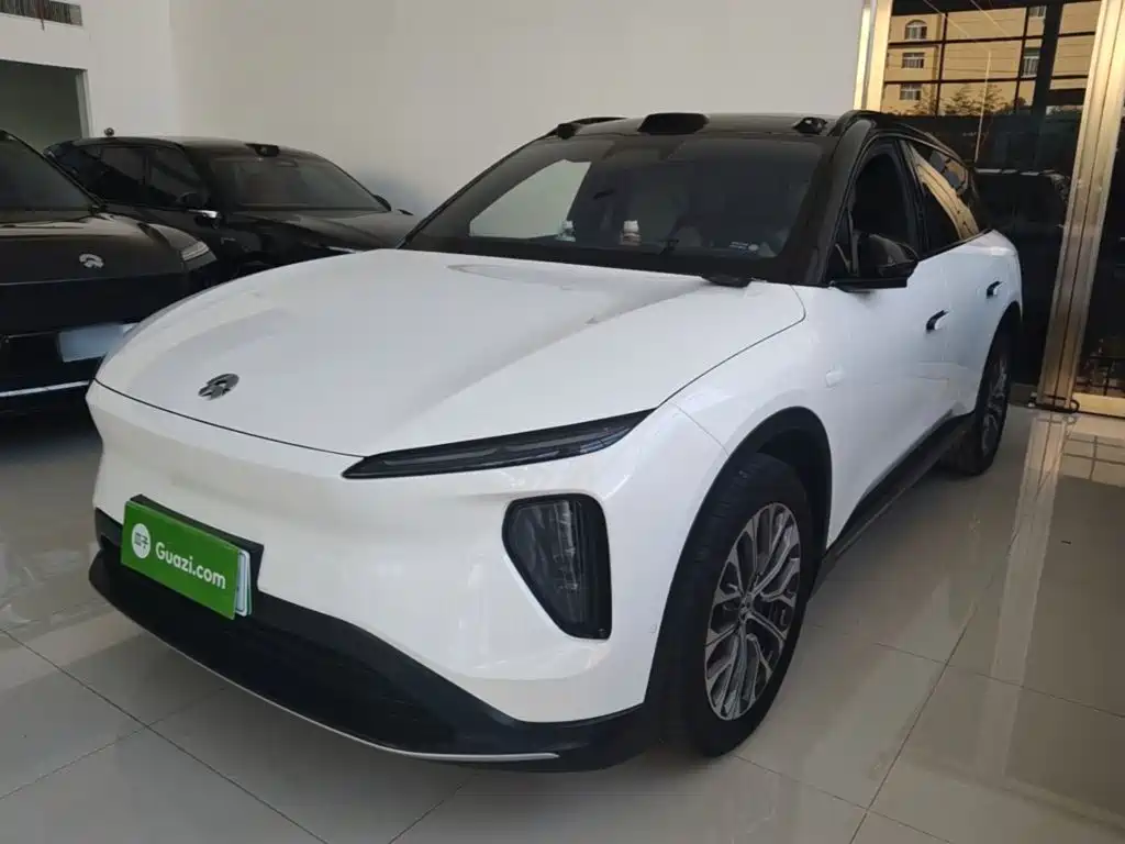 NIO ES6