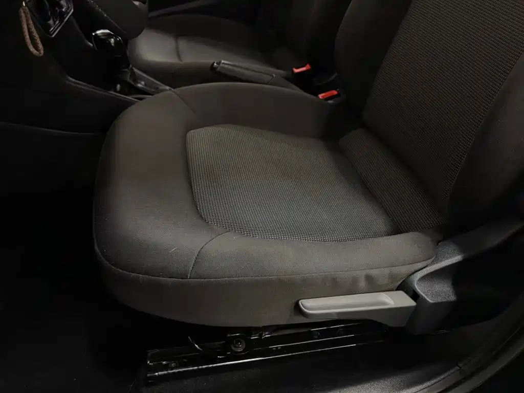 Volkswagen Jetta — миниатюра 20