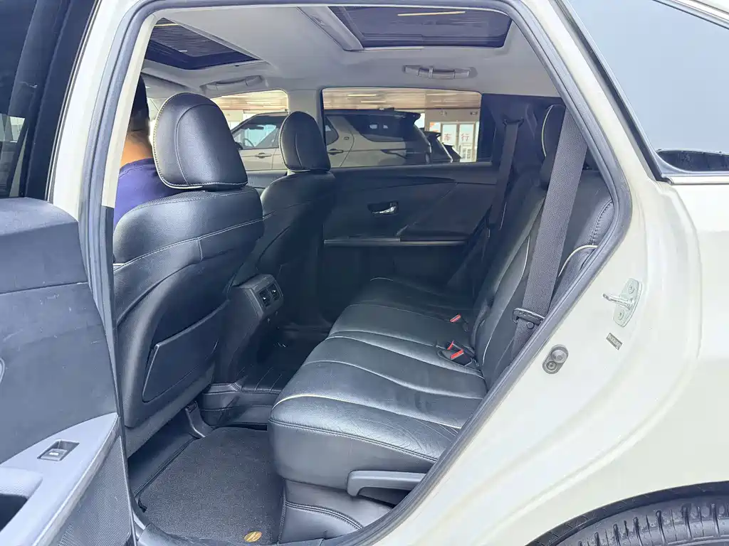 Toyota Venza (Import) — миниатюра 11