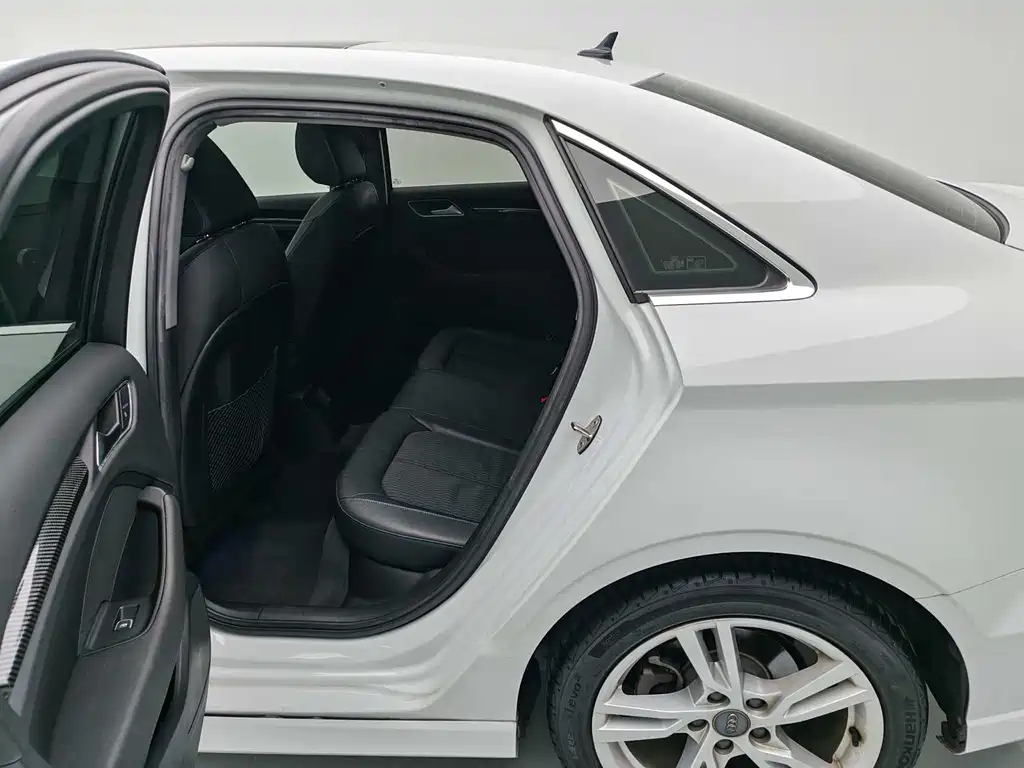 Audi A3 — миниатюра 5