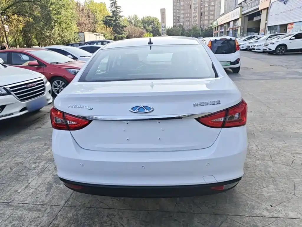 Chery New Energy Arrizo e — миниатюра 6