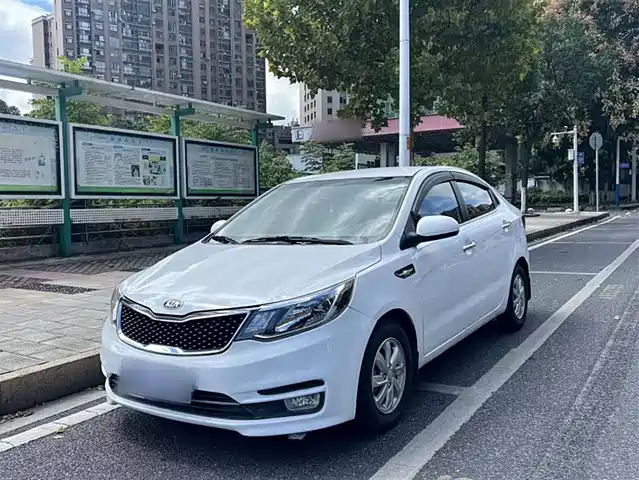 KIA  K2 2016