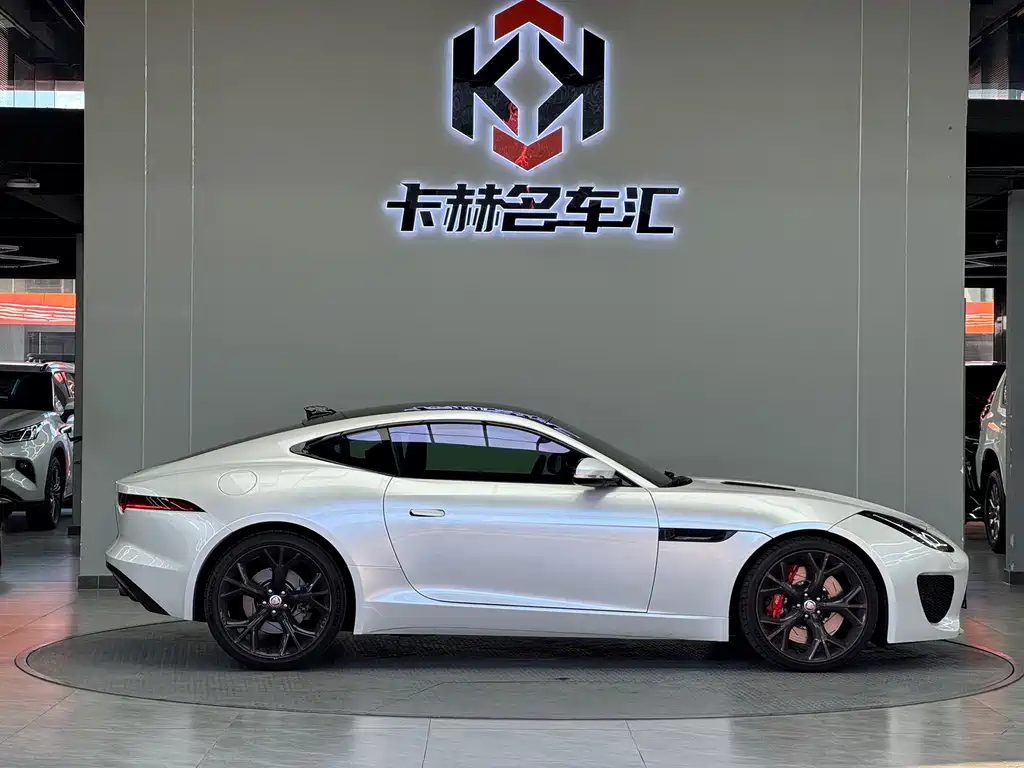 Jaguar F-TYPE — миниатюра 7