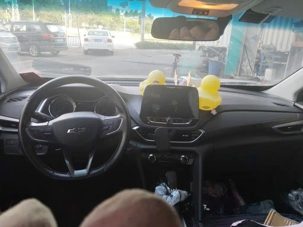 Chevrolet Volando — миниатюра 13