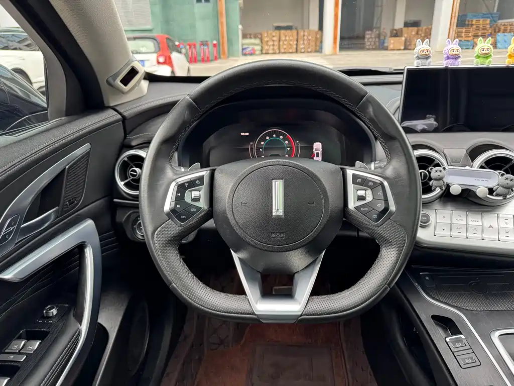 WEI PAI WEI BRAND VV7