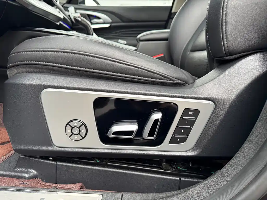 WEI PAI WEI BRAND VV7