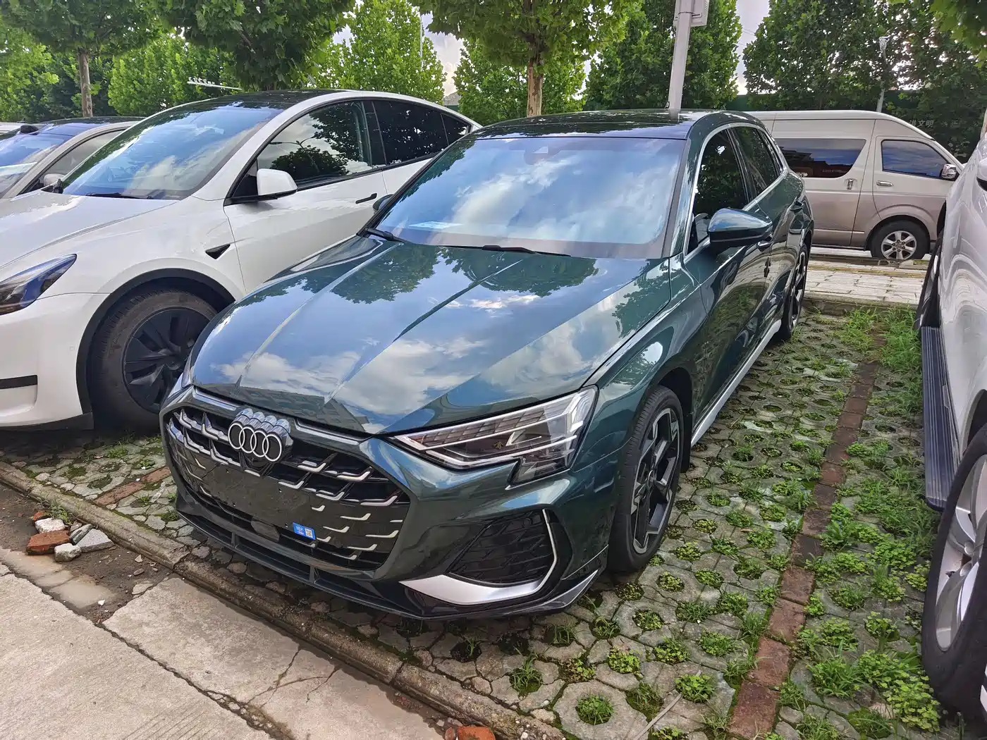 Audi A3 2025 Зеленый из Китая