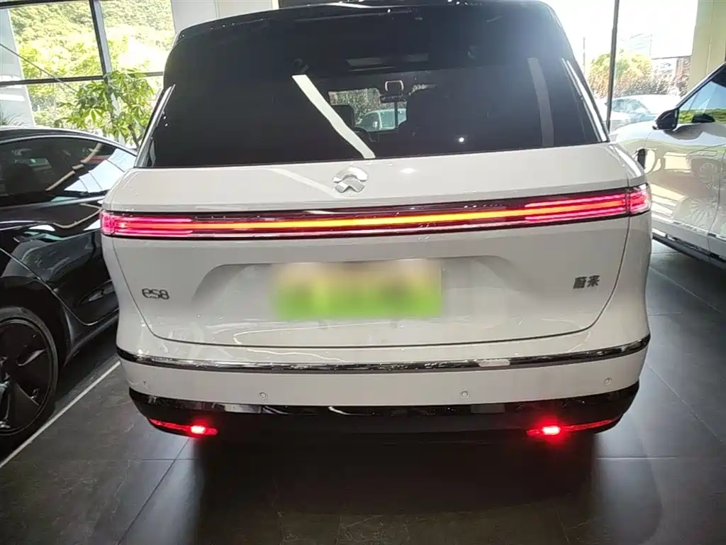NIO ES8 2026 мест Executive Luxury