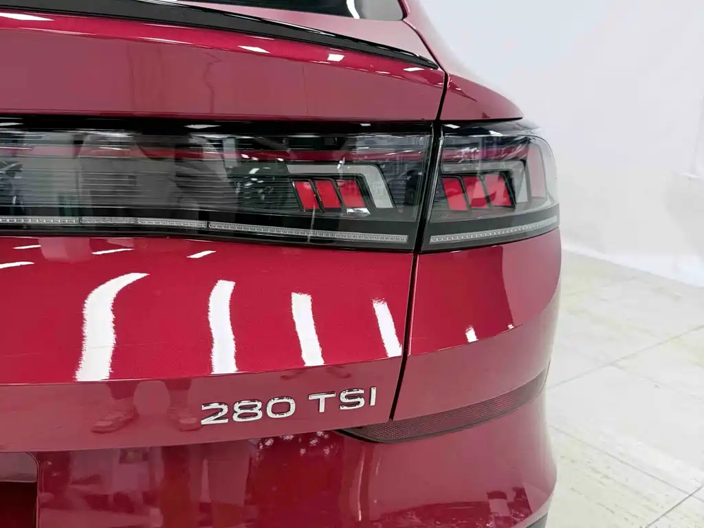 Volkswagen Lamando 2022 L 280TSI DSG Flagship