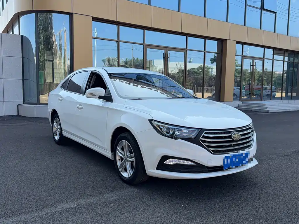 Bestune B30 — миниатюра 3