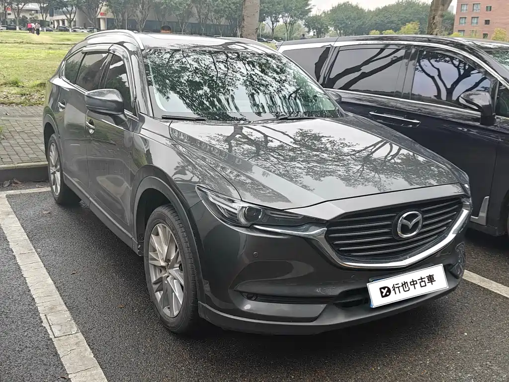 MAZDA CX 8