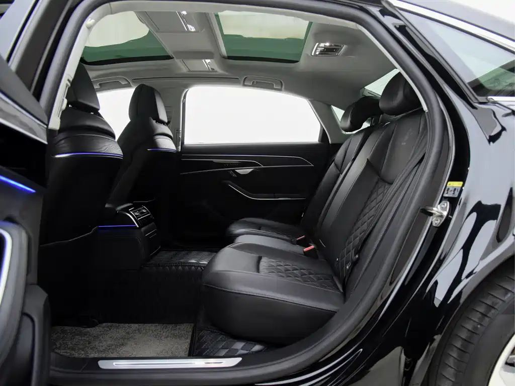 Audi A8 — миниатюра 13