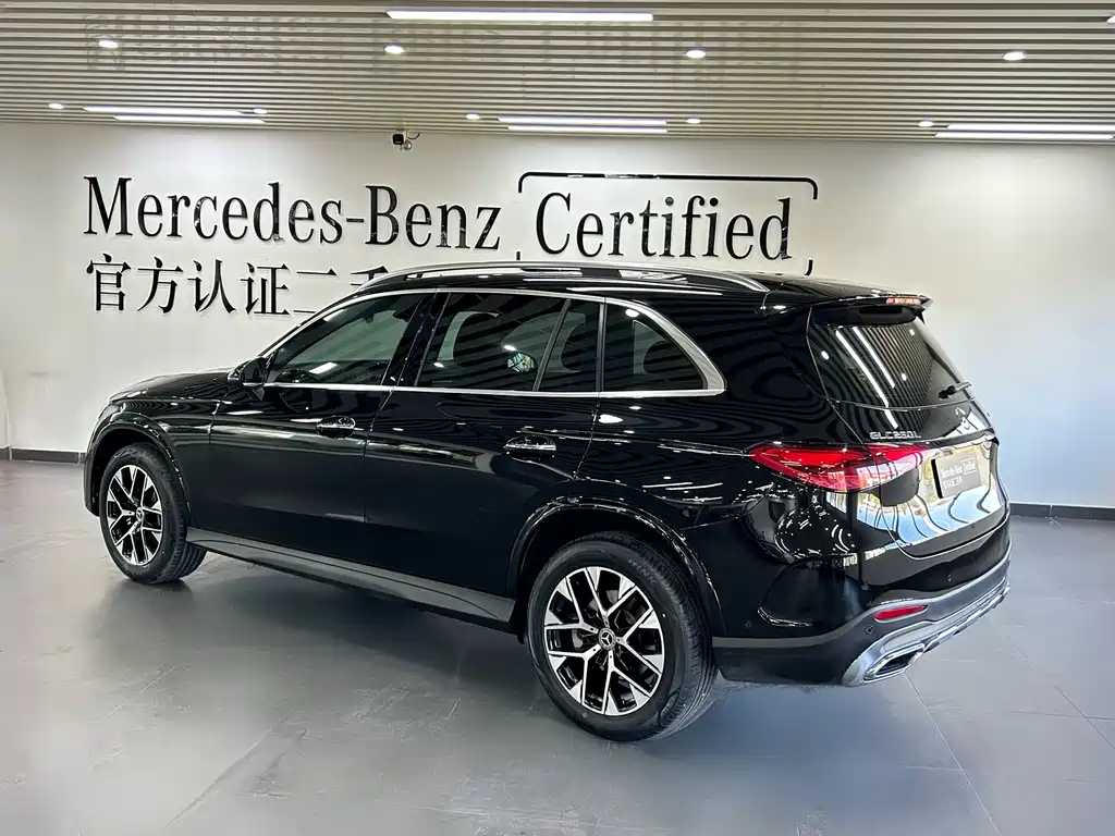 MERCEDES-BENZ GLC