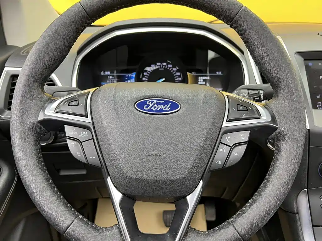Ford Edge — миниатюра 17