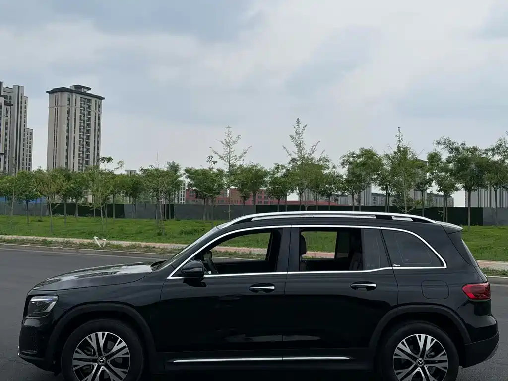 Mercedes-Benz GLB 2024 GLB 220