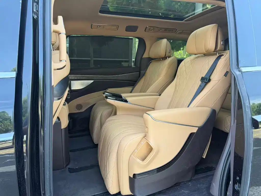 Denza D9 2025 DM-i Smart Drive 1020 Luxury