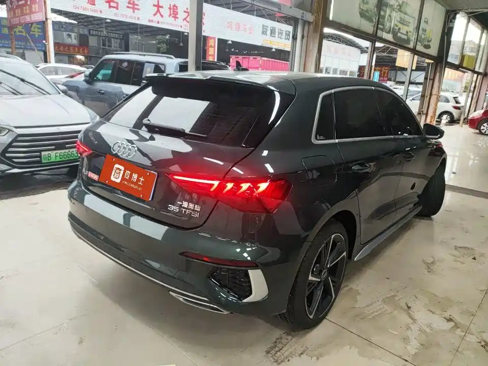 Audi A3 2023 Sportback 35 TFSI Fashion Sport