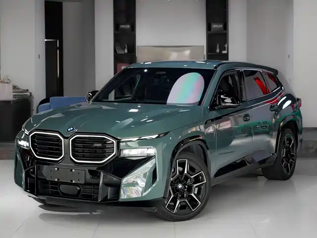 BMW XM 2024