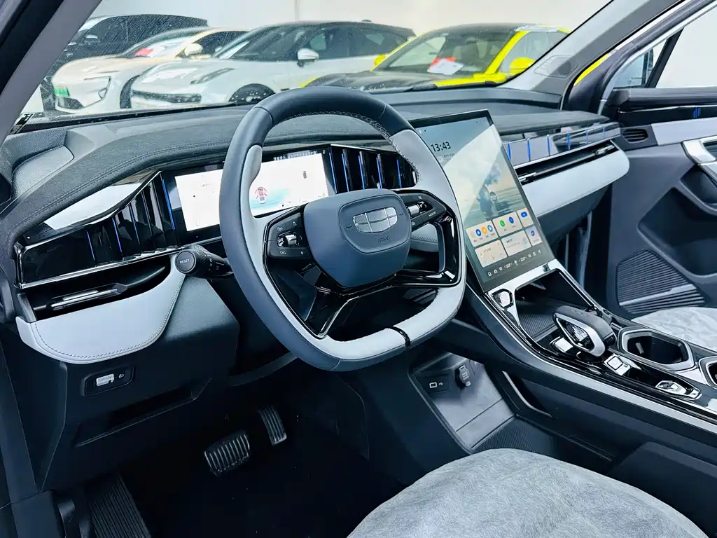 GEELY AUTOMOBILE BOYUE L