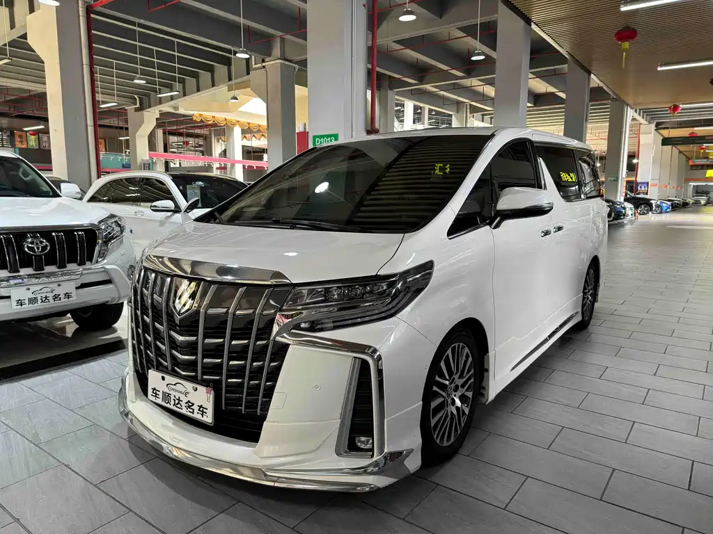 Купить Toyota Alphard