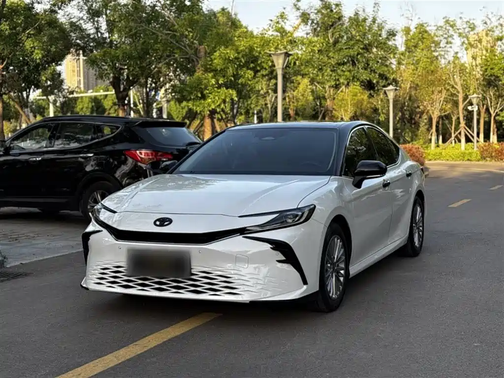 Toyota Camry 2024