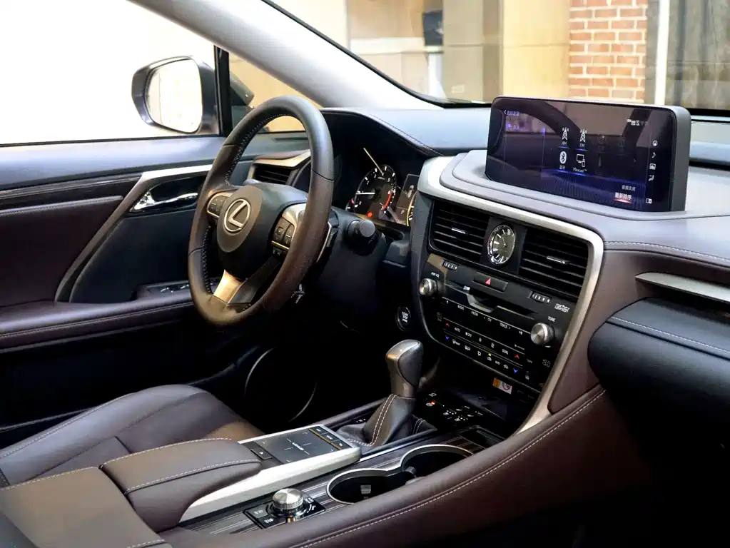 Lexus RX 2021 300