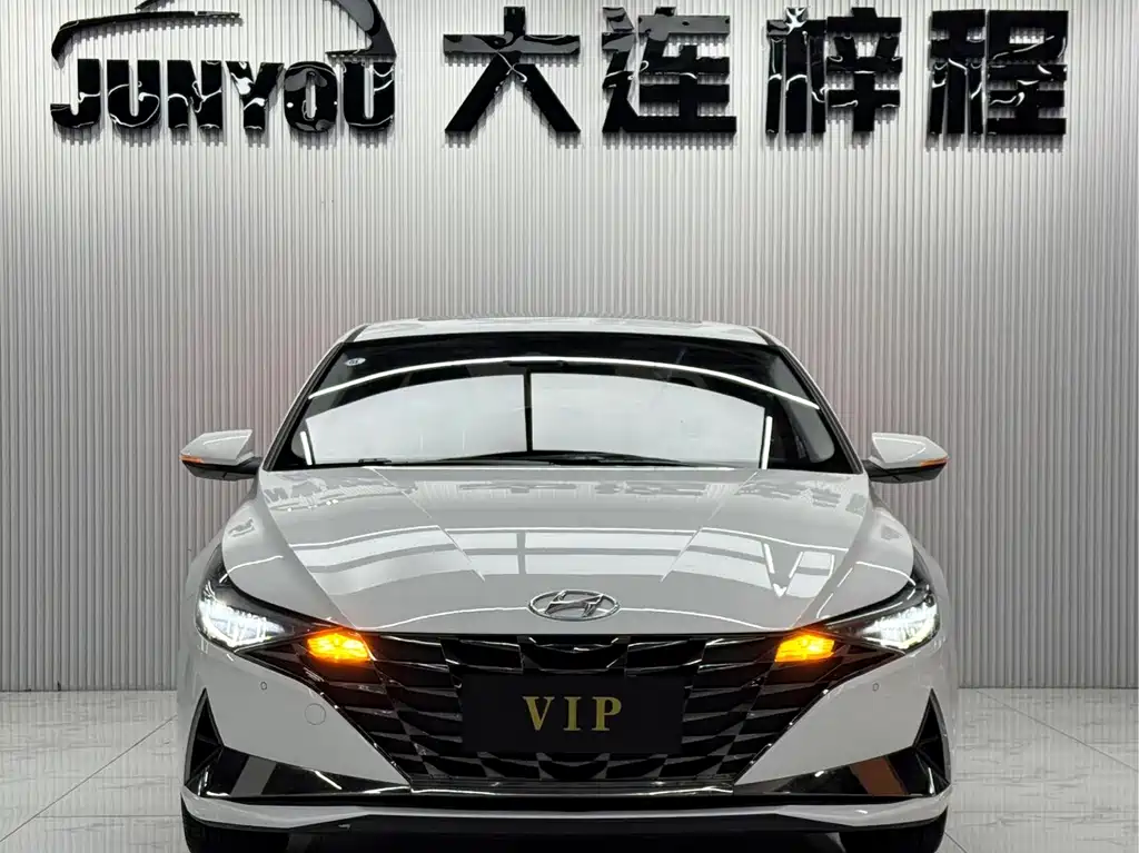 Hyundai Elantra — миниатюра 2
