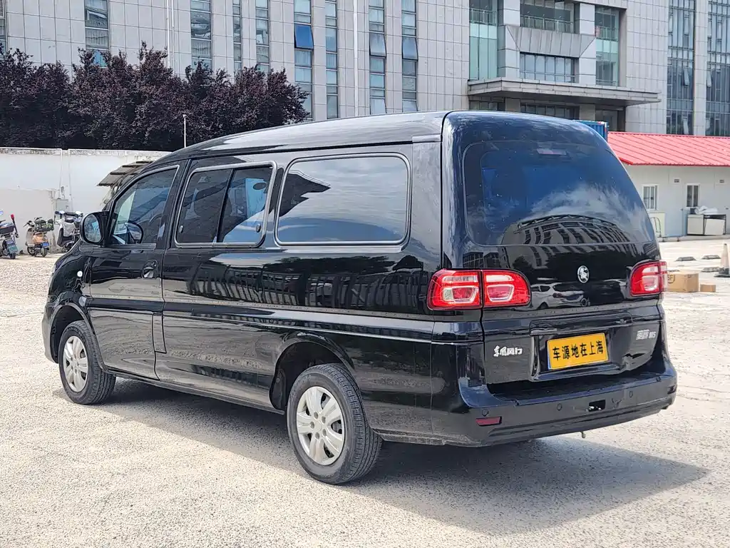 Forthing Lingzhi M5 1.6L Practical Type 7 seats, фото 5