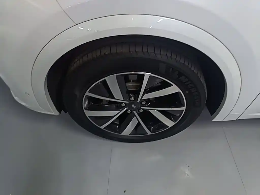 Li Auto Li L7 — миниатюра 23