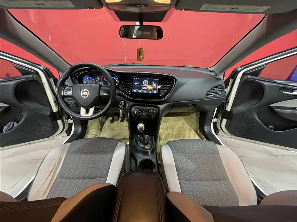 Fiat Viaggio 1.4T Manual Delight Edition, фото 7