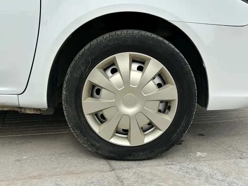 GEELY AUTOMOBILE KING KONG