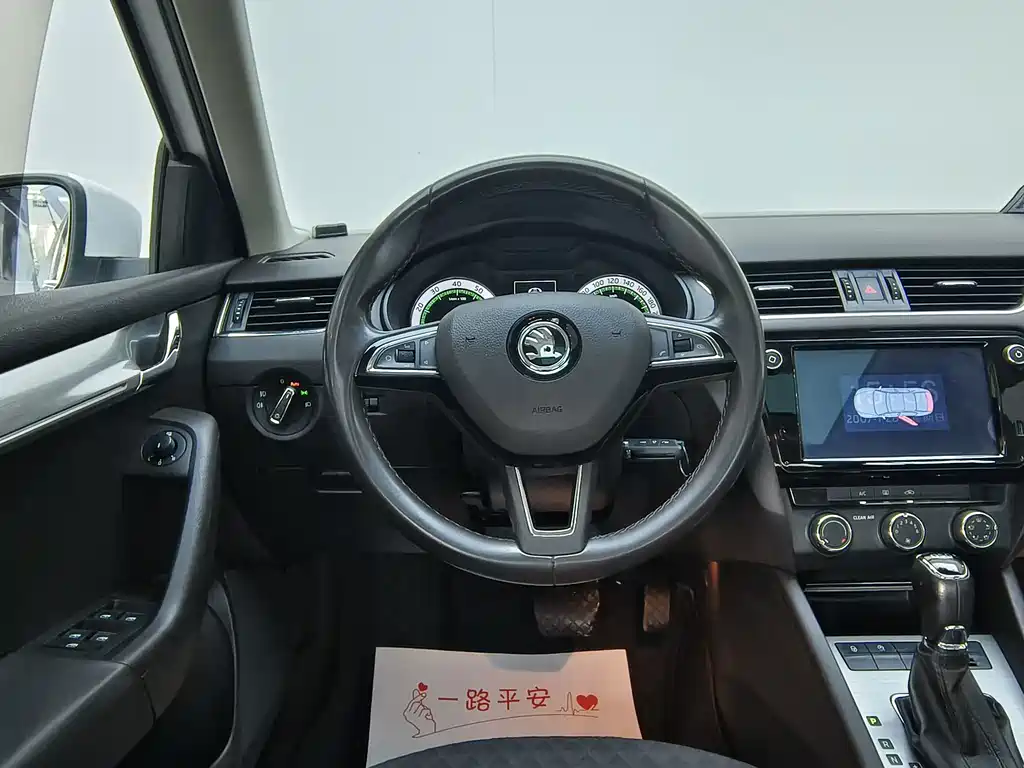 Skoda Octavia — миниатюра 7