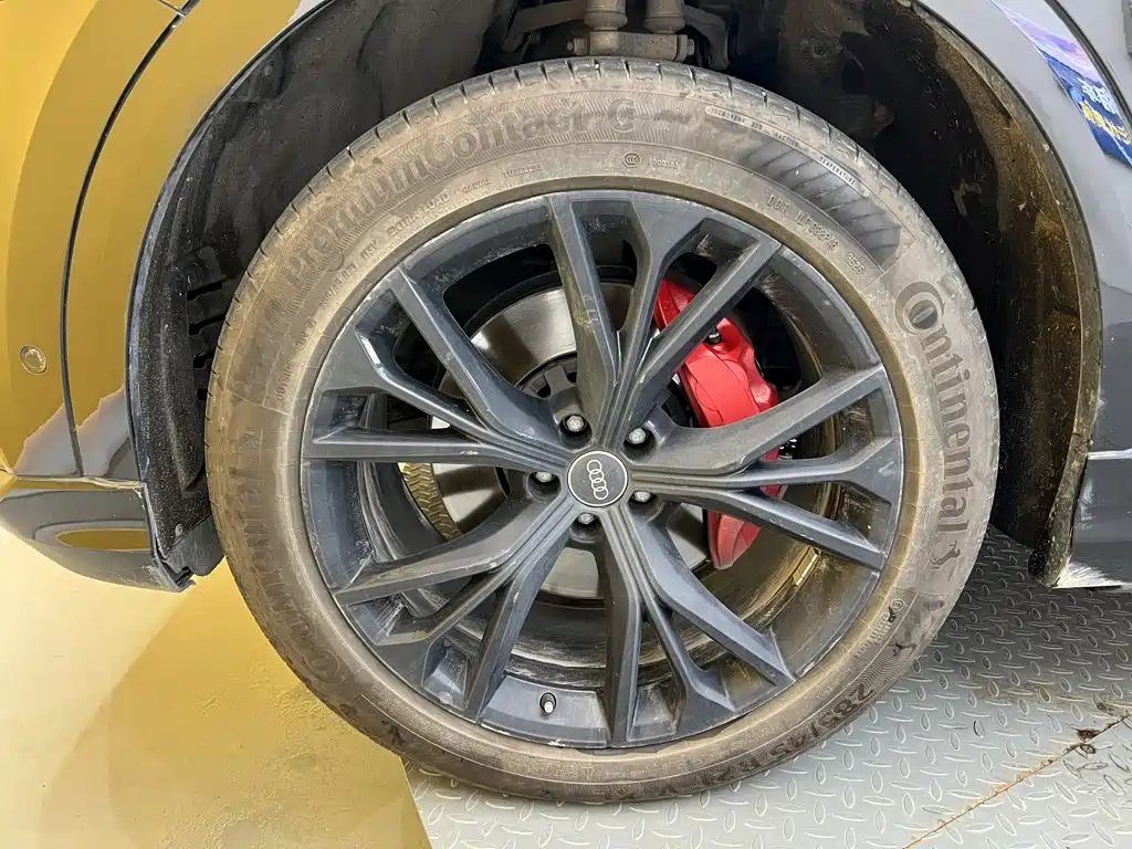 Audi Q8 — миниатюра 10