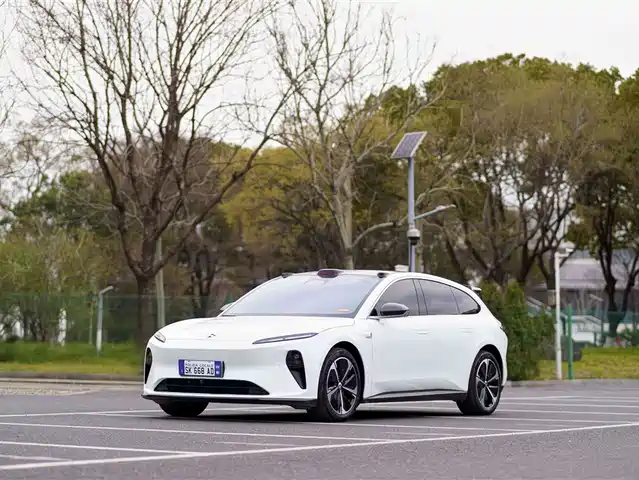 NIO NIO ET5T 2024