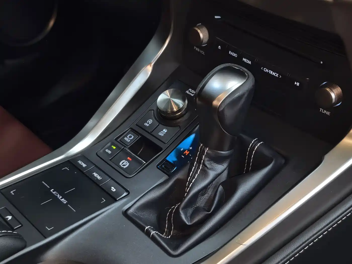 Lexus NX 2019 Белый из Китая